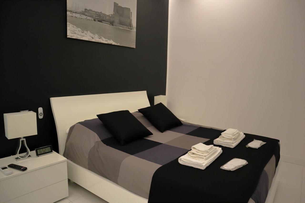 Rettifilo 201 Exclusive Rooms Napoli Esterno foto