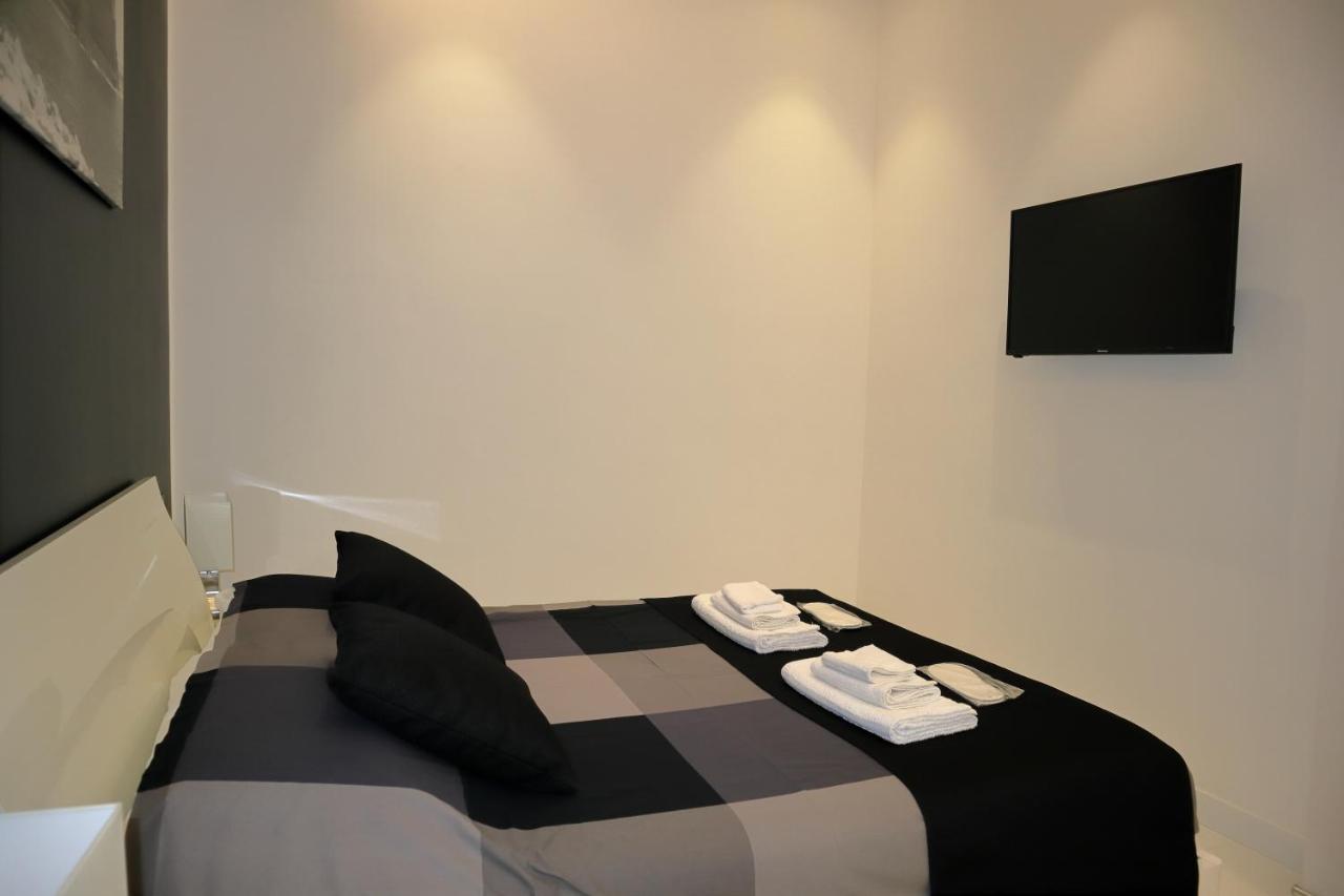Rettifilo 201 Exclusive Rooms Napoli Esterno foto