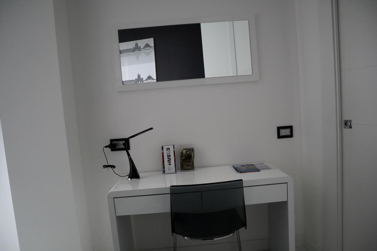 Rettifilo 201 Exclusive Rooms Napoli Esterno foto