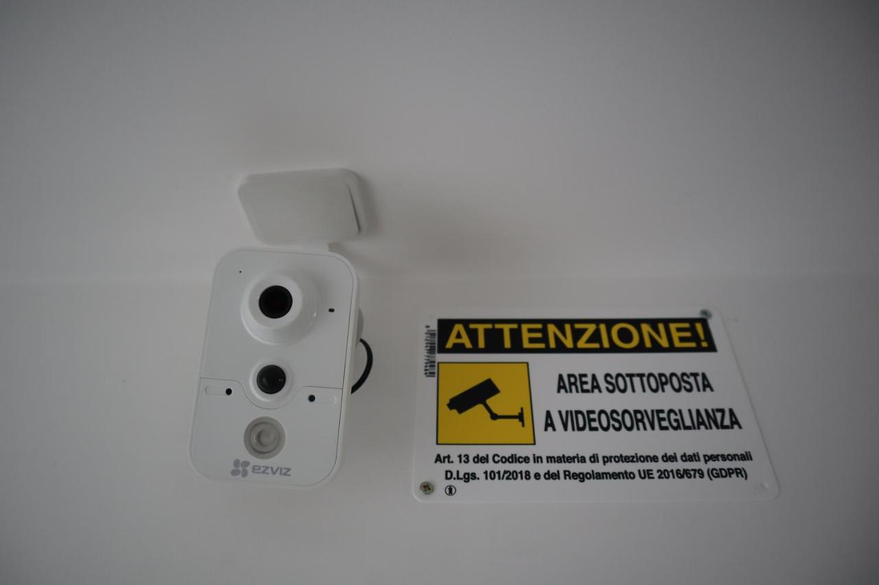 Rettifilo 201 Exclusive Rooms Napoli Esterno foto